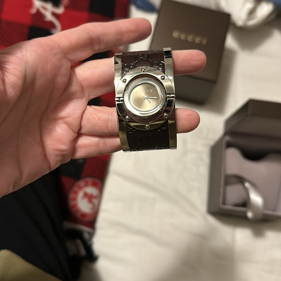 Gucci Twirl Watch - Picture 15 of 16